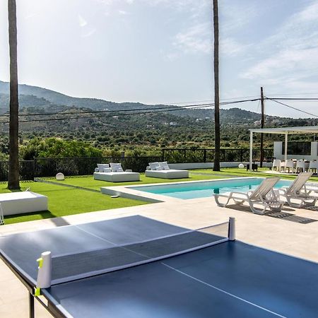 Palm Tree Villa - 5Bdr Paradise Pool / Chill Out Beds Torremolinos Exterior foto