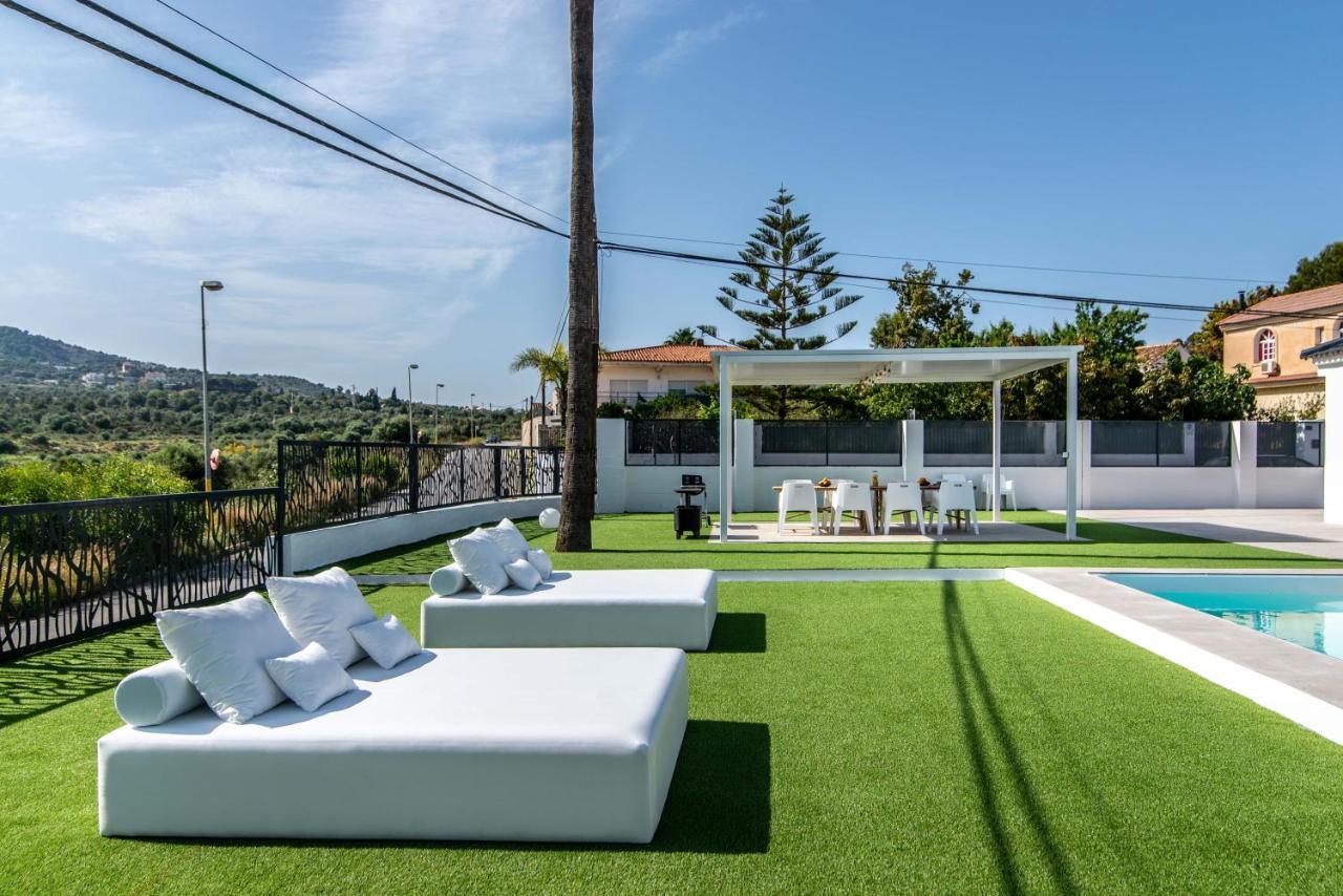 Palm Tree Villa - 5Bdr Paradise Pool / Chill Out Beds Torremolinos Exterior foto